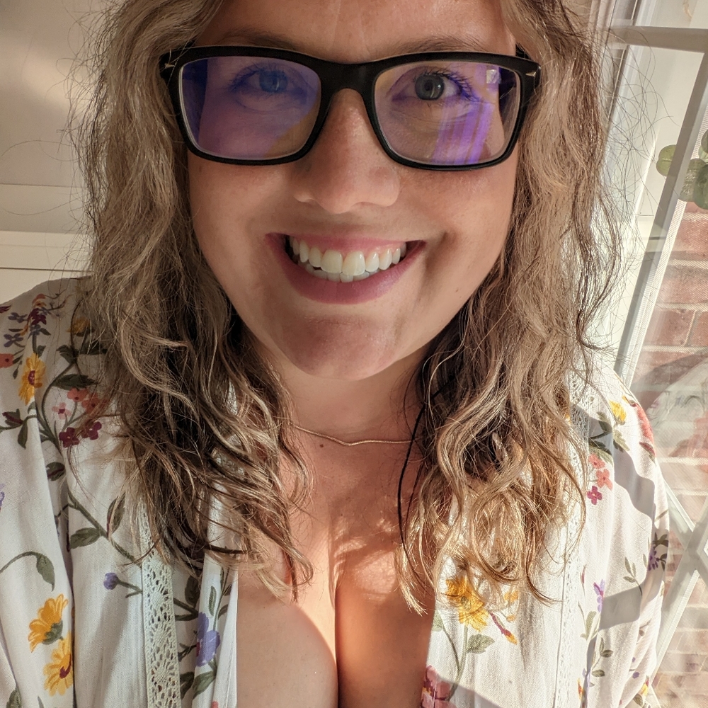Meet your Posher, Kristy-lynne